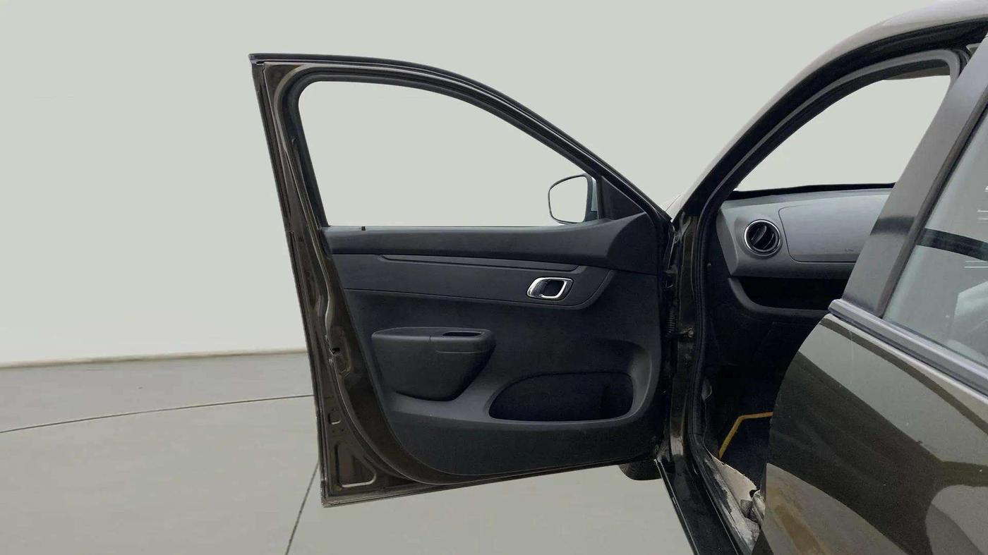 2018 Renault Kwid RXT 1.0 AMT (O), Petrol, Automatic, 51,964 km, LHS Front Door