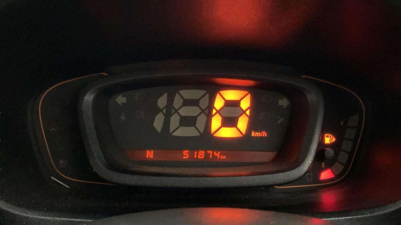 2018 Renault Kwid RXT 1.0 AMT (O), Petrol, Automatic, 51,964 km, Odometer Image