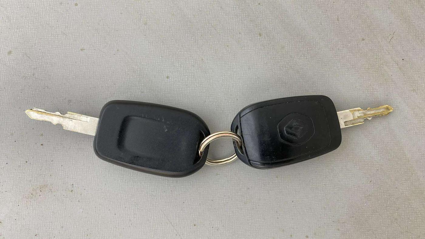 2018 Renault Kwid RXT 1.0 AMT (O), Petrol, Automatic, 51,964 km, Key Close Up