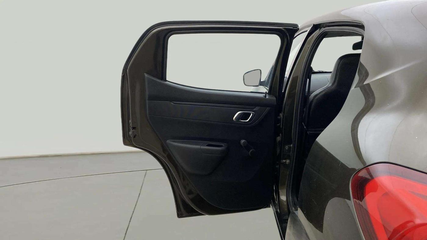 2018 Renault Kwid RXT 1.0 AMT (O), Petrol, Automatic, 51,964 km, LHS Rear Door