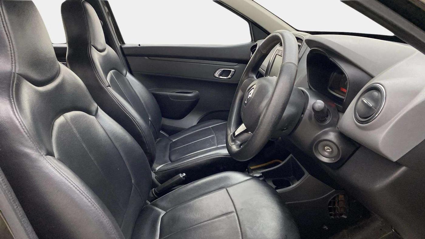 2018 Renault Kwid RXT 1.0 AMT (O), Petrol, Automatic, 51,964 km, Right Side Front Door Cabin