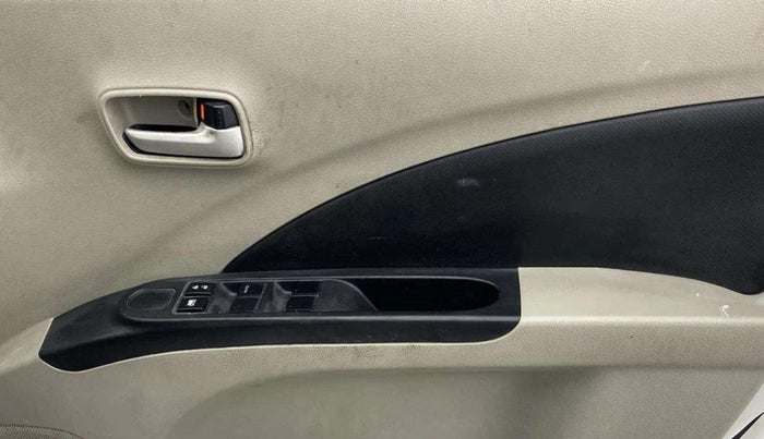 2014 Maruti Celerio VXI, Petrol, Manual, 62,983 km, Driver Side Door Panels Control