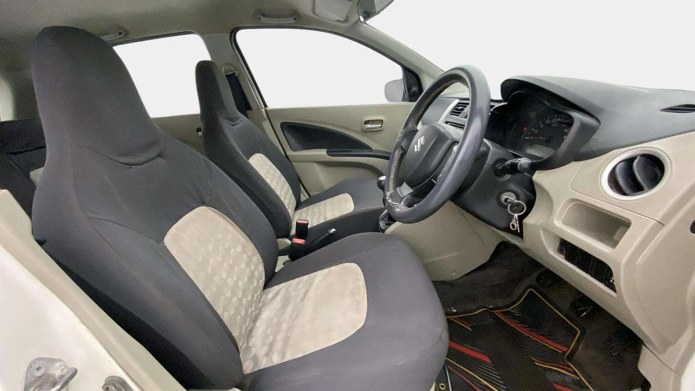 2014 Maruti Celerio VXI, Petrol, Manual, 62,983 km, Right Side Front Door Cabin