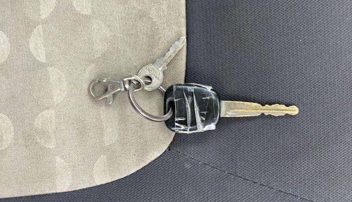 2014 Maruti Celerio VXI, Petrol, Manual, 62,983 km, Key Close Up