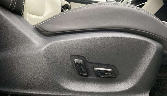 2023 MG ASTOR SHARP 1.5 CVT IVORY, Petrol, Automatic, 9,202 km, Driver Side Adjustment Panel
