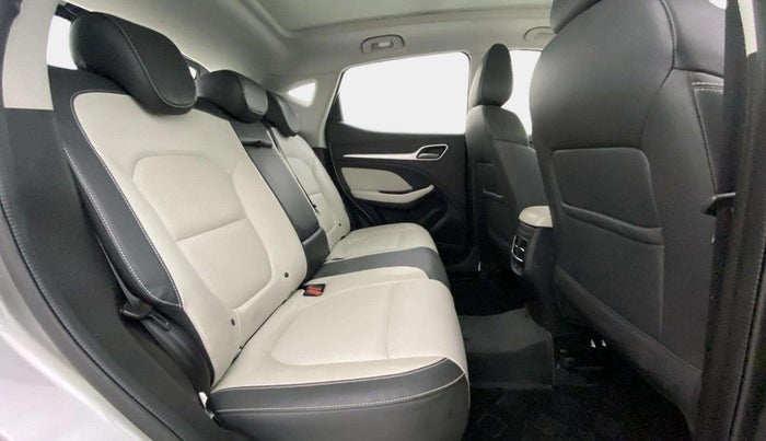 2023 MG ASTOR SHARP 1.5 CVT IVORY, Petrol, Automatic, 9,202 km, Right Side Rear Door Cabin