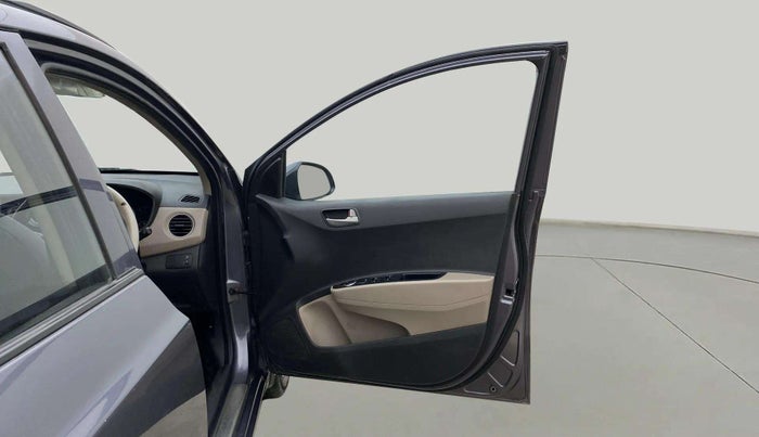 2015 Hyundai Grand i10 SPORTZ 1.2 KAPPA VTVT, Petrol, Manual, 1,03,186 km, RHS Front Door