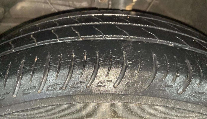 2019 Maruti Baleno SIGMA PETROL 1.2, Petrol, Manual, 60,590 km, Left Front Tyre Tread