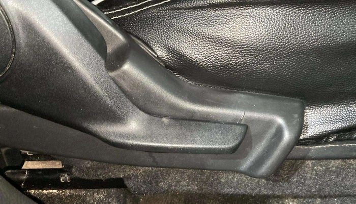 2019 Maruti Baleno SIGMA PETROL 1.2, Petrol, Manual, 60,590 km, Driver Side Adjustment Panel