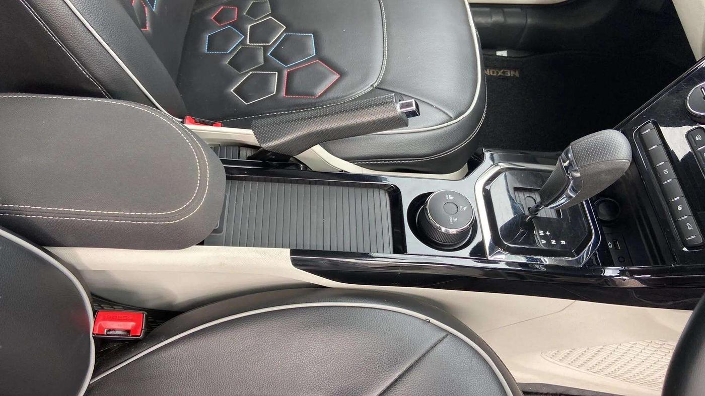 2023 Tata NEXON XZA PLUS PETROL, Petrol, Automatic, 15,746 km, Gear Lever