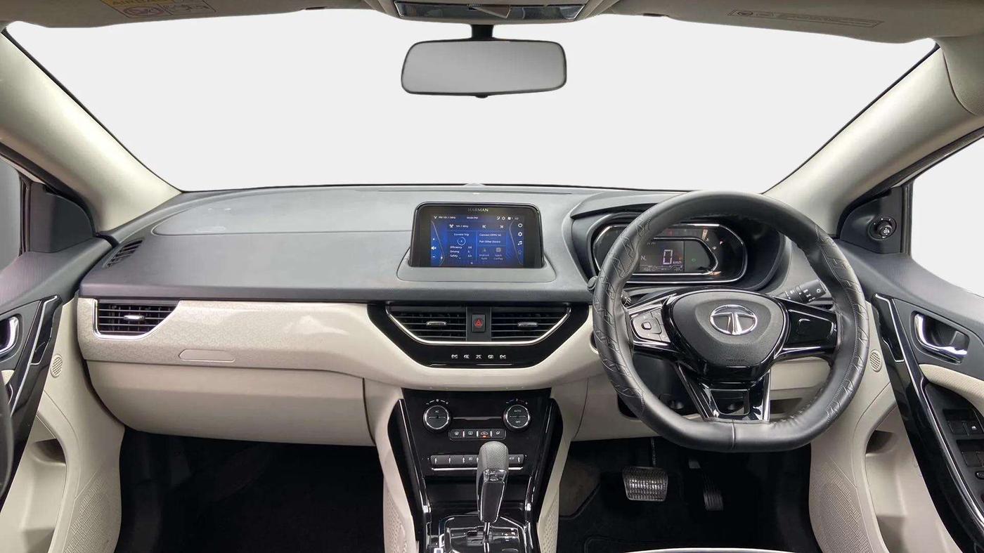 2023 Tata NEXON XZA PLUS PETROL, Petrol, Automatic, 15,746 km, Dashboard