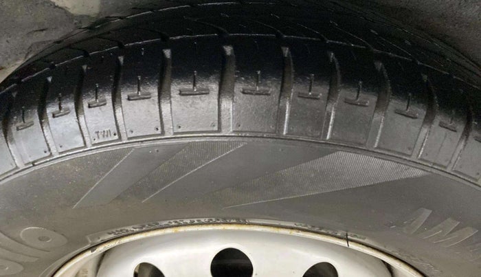 2012 Hyundai i10 ERA 1.1, Petrol, Manual, 59,060 km, Left Front Tyre Tread