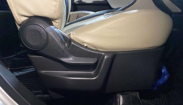 2020 Maruti New Wagon-R VXI 1.2 AMT, Petrol, Automatic, 13,777 km, Driver Side Adjustment Panel