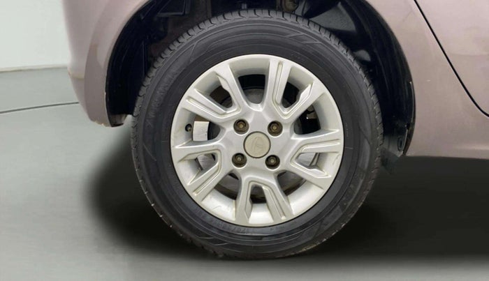 2018 Tata Tiago XZ PETROL, Petrol, Manual, 66,498 km, Right Rear Wheel