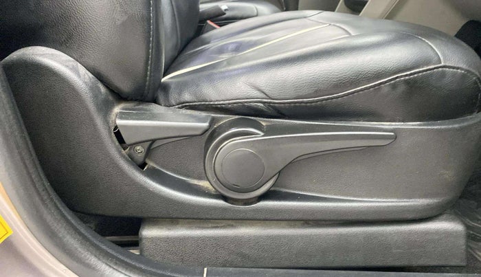 2018 Tata Tiago XZ PETROL, Petrol, Manual, 66,498 km, Driver Side Adjustment Panel