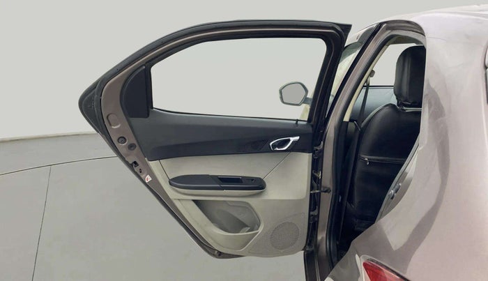 2018 Tata Tiago XZ PETROL, Petrol, Manual, 66,498 km, LHS Rear Door