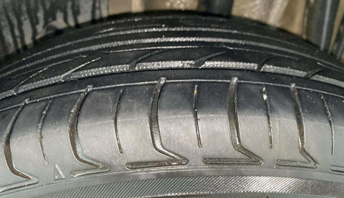 2018 Tata Tiago XZ PETROL, Petrol, Manual, 66,498 km, Left Rear Tyre Tread