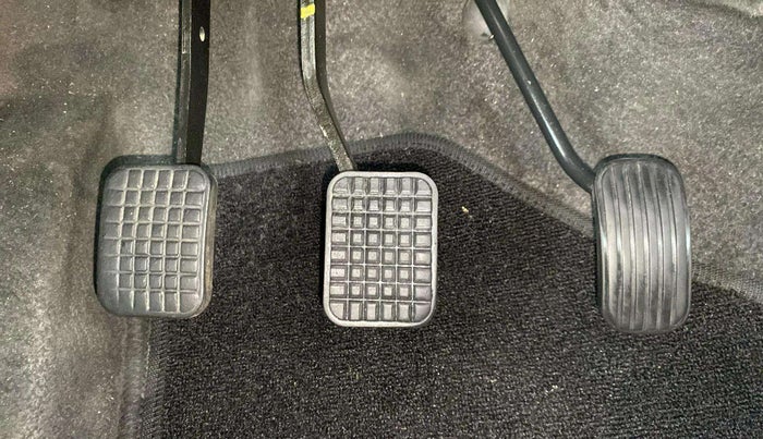 2018 Tata Tiago XZ PETROL, Petrol, Manual, 66,498 km, Pedals