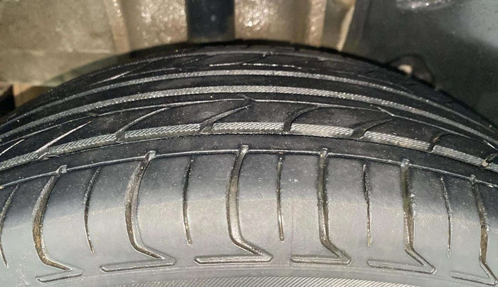 2018 Tata Tiago XZ PETROL, Petrol, Manual, 66,498 km, Right Rear Tyre Tread