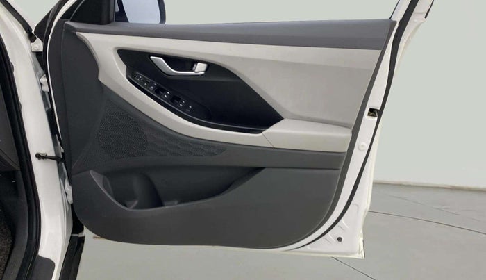 2024 Hyundai Creta S (O) 1.5 PETROL, Petrol, Manual, 15,111 km, Driver Side Door Panels Control
