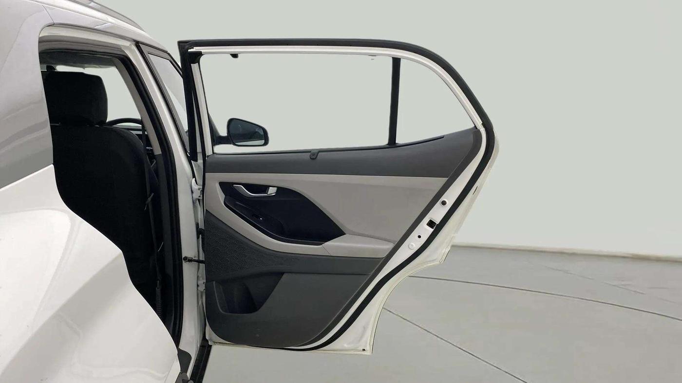 2024 Hyundai Creta S (O) 1.5 PETROL, Petrol, Manual, 15,111 km, RHS Rear Door