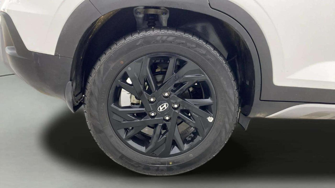 2024 Hyundai Creta S (O) 1.5 PETROL, Petrol, Manual, 15,111 km, Right Rear Wheel