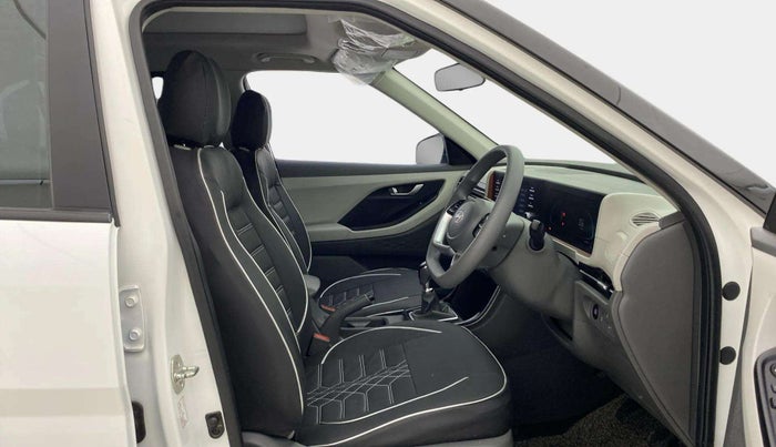 2024 Hyundai Creta S (O) 1.5 PETROL, Petrol, Manual, 15,111 km, Right Side Front Door Cabin
