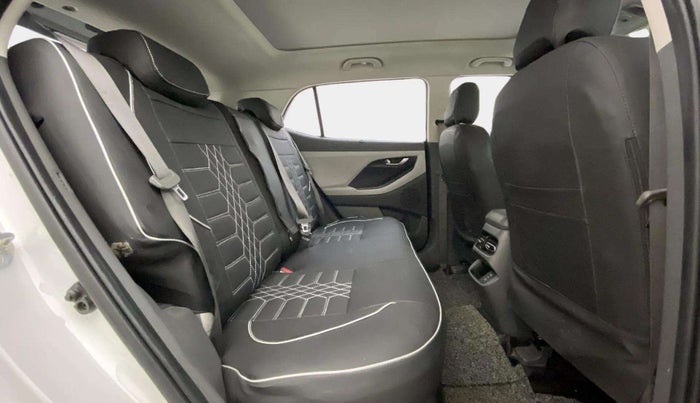 2024 Hyundai Creta S (O) 1.5 PETROL, Petrol, Manual, 15,111 km, Right Side Rear Door Cabin