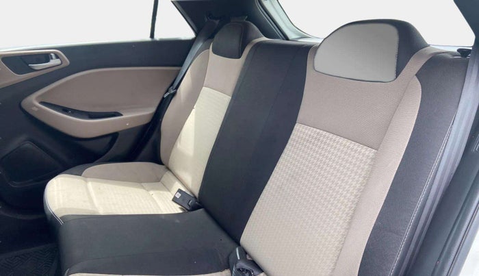 2019 Hyundai Elite i20 MAGNA PLUS 1.2, Petrol, Manual, 35,544 km, Right Side Rear Door Cabin