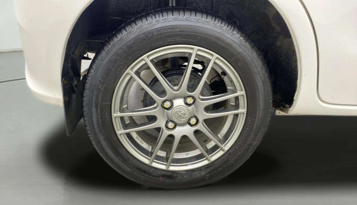 2019 Toyota Etios Liva VX, Petrol, Manual, 23,881 km, Right Rear Wheel