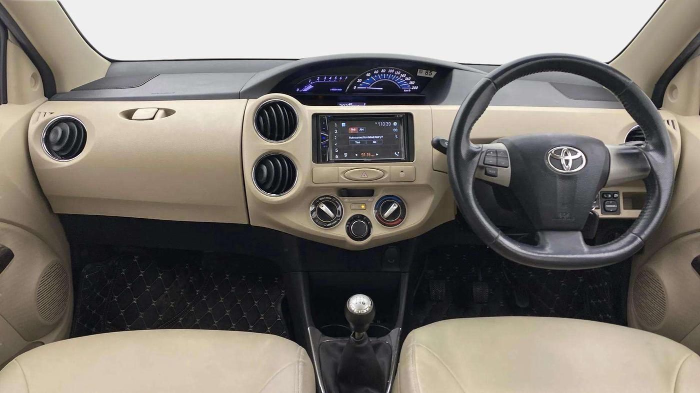 2019 Toyota Etios Liva VX, Petrol, Manual, 23,990 km, Dashboard