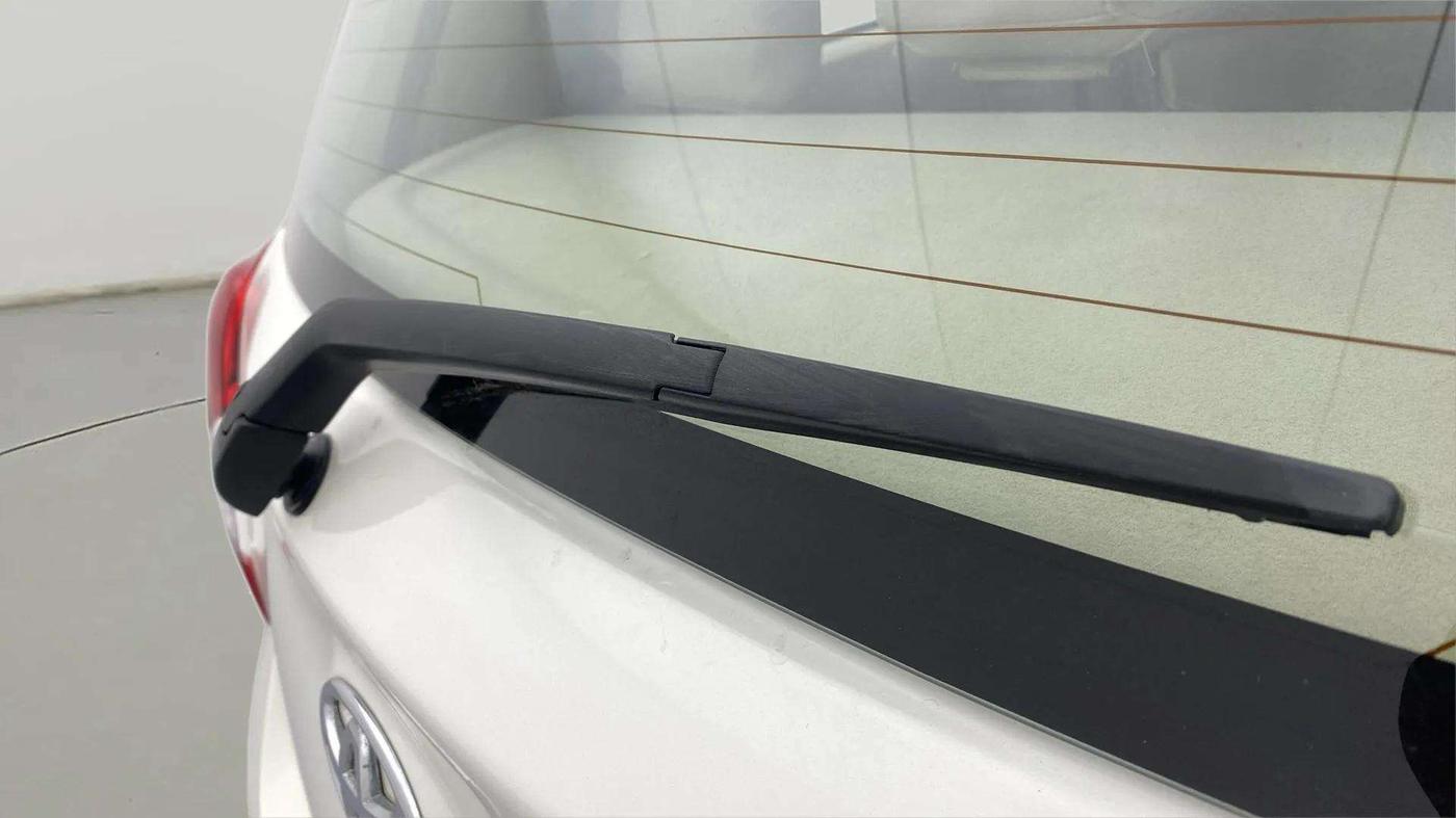 2019 Toyota Etios Liva VX, Petrol, Manual, 23,990 km, Rear Wiper