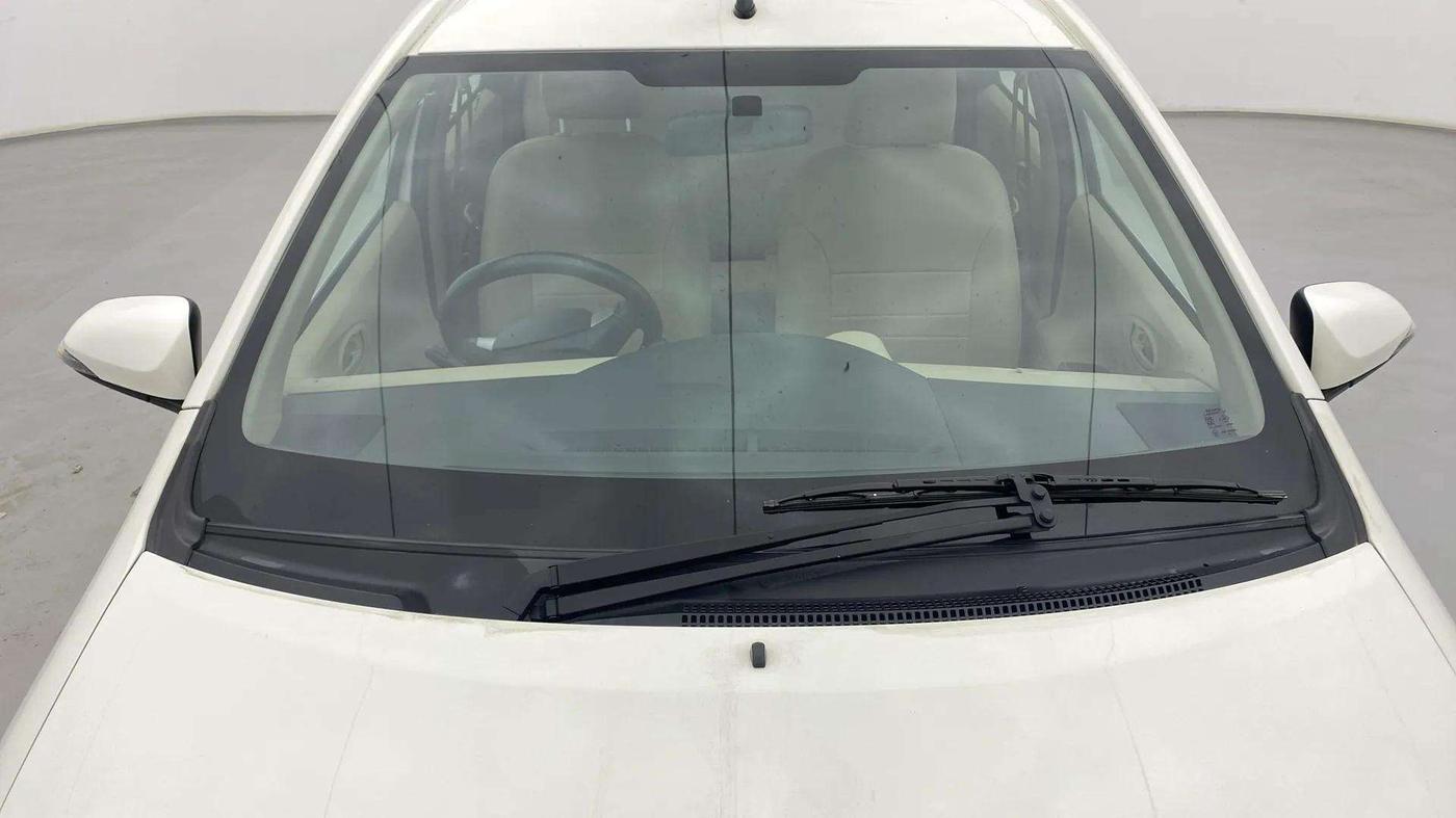 2019 Toyota Etios Liva VX, Petrol, Manual, 23,990 km, Front Windshield