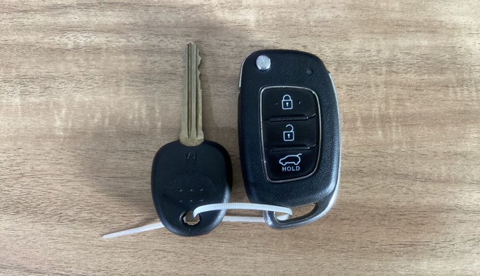 2020 Hyundai Elite i20 SPORTZ PLUS 1.2, CNG, Manual, 43,730 km, Key Close Up
