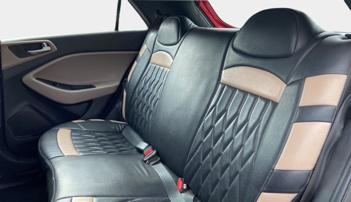 2020 Hyundai Elite i20 SPORTZ PLUS 1.2, CNG, Manual, 43,730 km, Right Side Rear Door Cabin