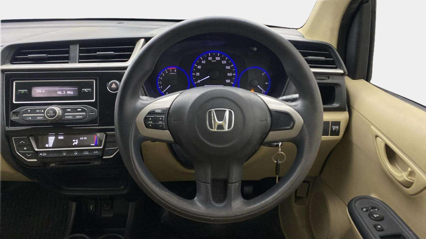 2017 Honda Amaze 1.2L I-VTEC S, Petrol, Manual, 93,944 km, Steering Wheel Close Up