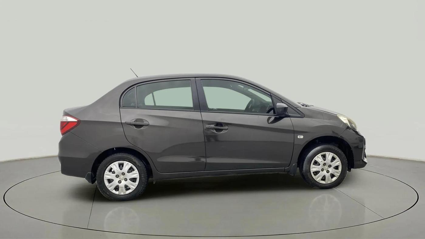 2017 Honda Amaze 1.2L I-VTEC S, Petrol, Manual, 93,944 km, Right Side View