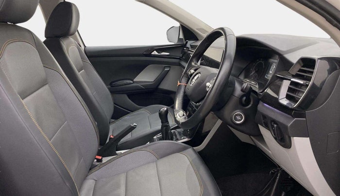 2021 Skoda KUSHAQ STYLE 1.0L TSI MT, Petrol, Manual, 77,520 km, Right Side Front Door Cabin