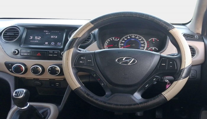 2019 Hyundai Grand i10 MAGNA 1.2 KAPPA VTVT, Petrol, Manual, 33,169 km, Steering Wheel Close Up