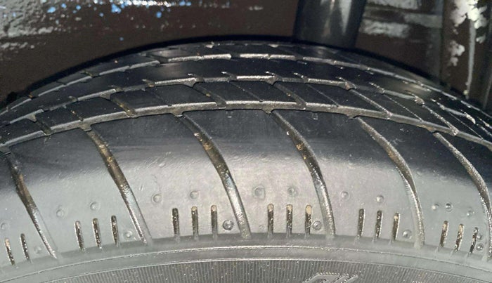 2014 Maruti Celerio VXI AMT, Petrol, Automatic, 61,764 km, Left Rear Tyre Tread