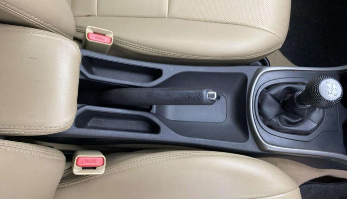 2022 Honda City 1.5L I-VTEC V MT 4TH GEN, Petrol, Manual, 34,238 km, Gear Lever