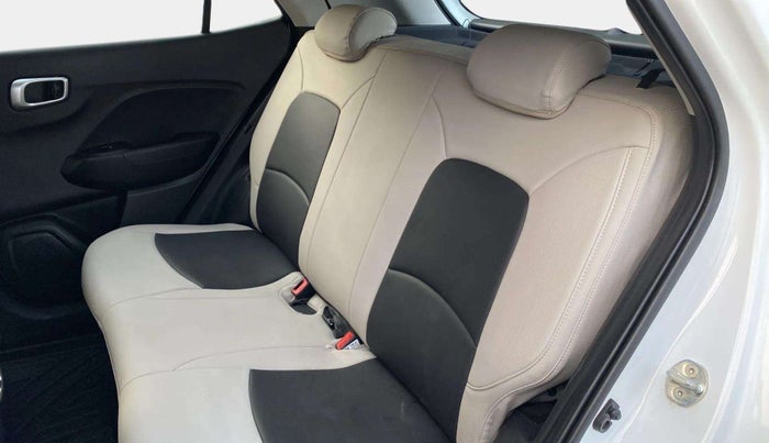 2022 Hyundai VENUE S+ 1.2, Petrol, Manual, 25,760 km, Right Side Rear Door Cabin