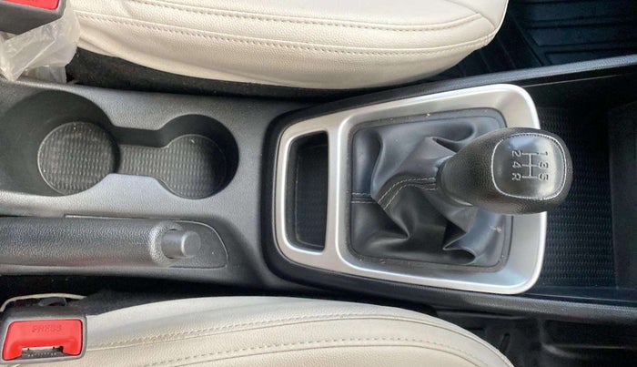 2022 Hyundai VENUE S+ 1.2, Petrol, Manual, 25,760 km, Gear Lever