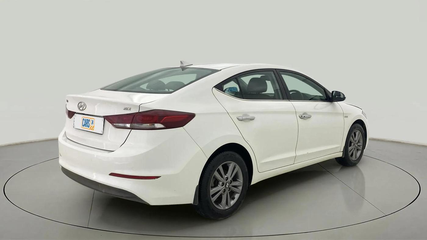 2017 Hyundai New Elantra 2.0 SX(O) AT PETROL, Petrol, Automatic, 32,056 km, Right Back Diagonal