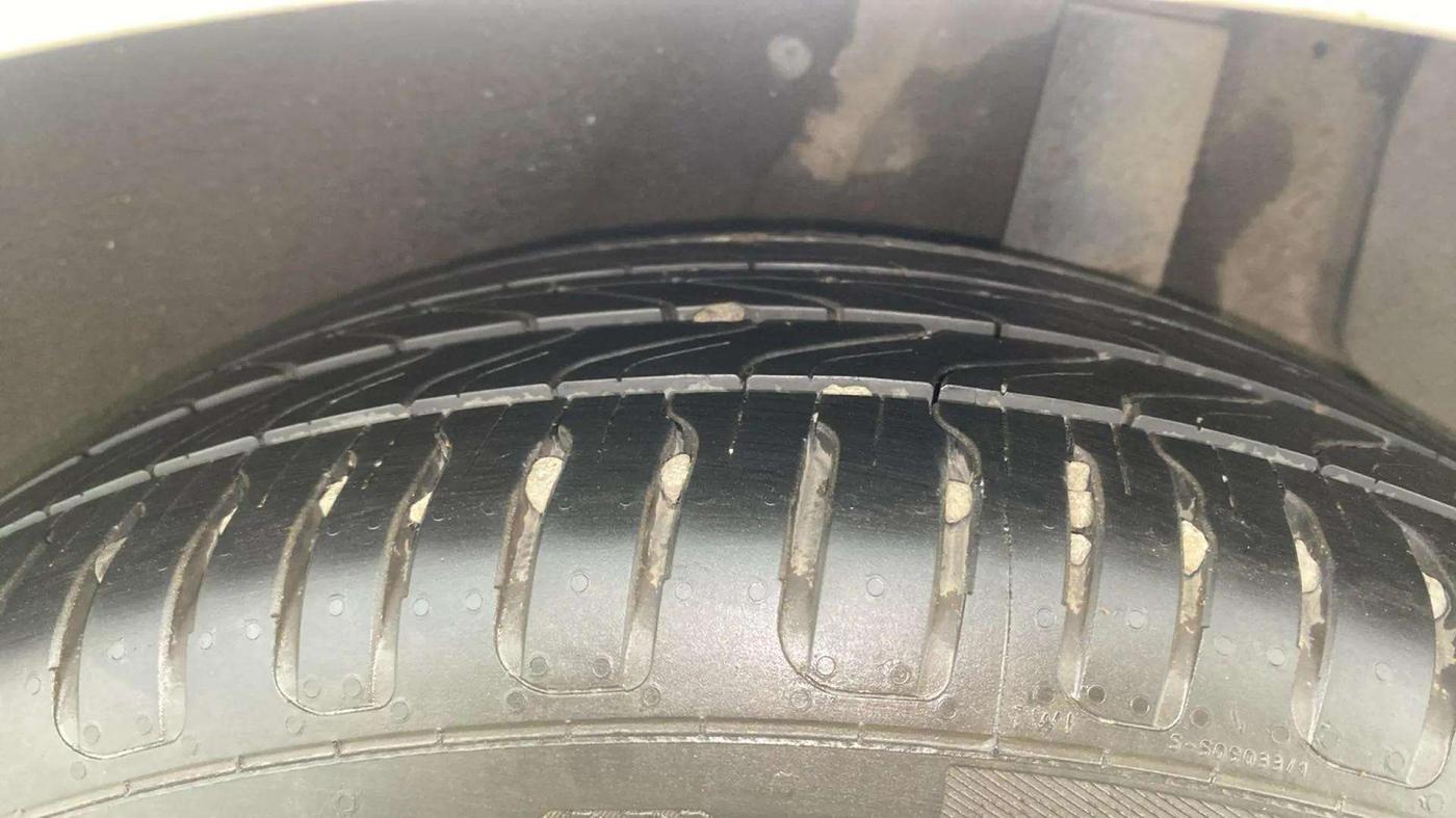 2017 Hyundai New Elantra 2.0 SX(O) AT PETROL, Petrol, Automatic, 32,056 km, Left Rear Tyre Tread