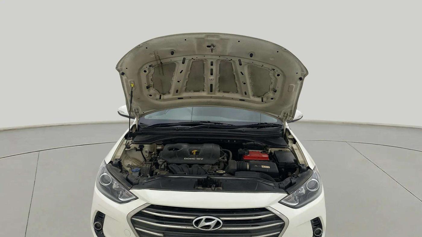 2017 Hyundai New Elantra 2.0 SX(O) AT PETROL, Petrol, Automatic, 32,056 km, Open Bonet