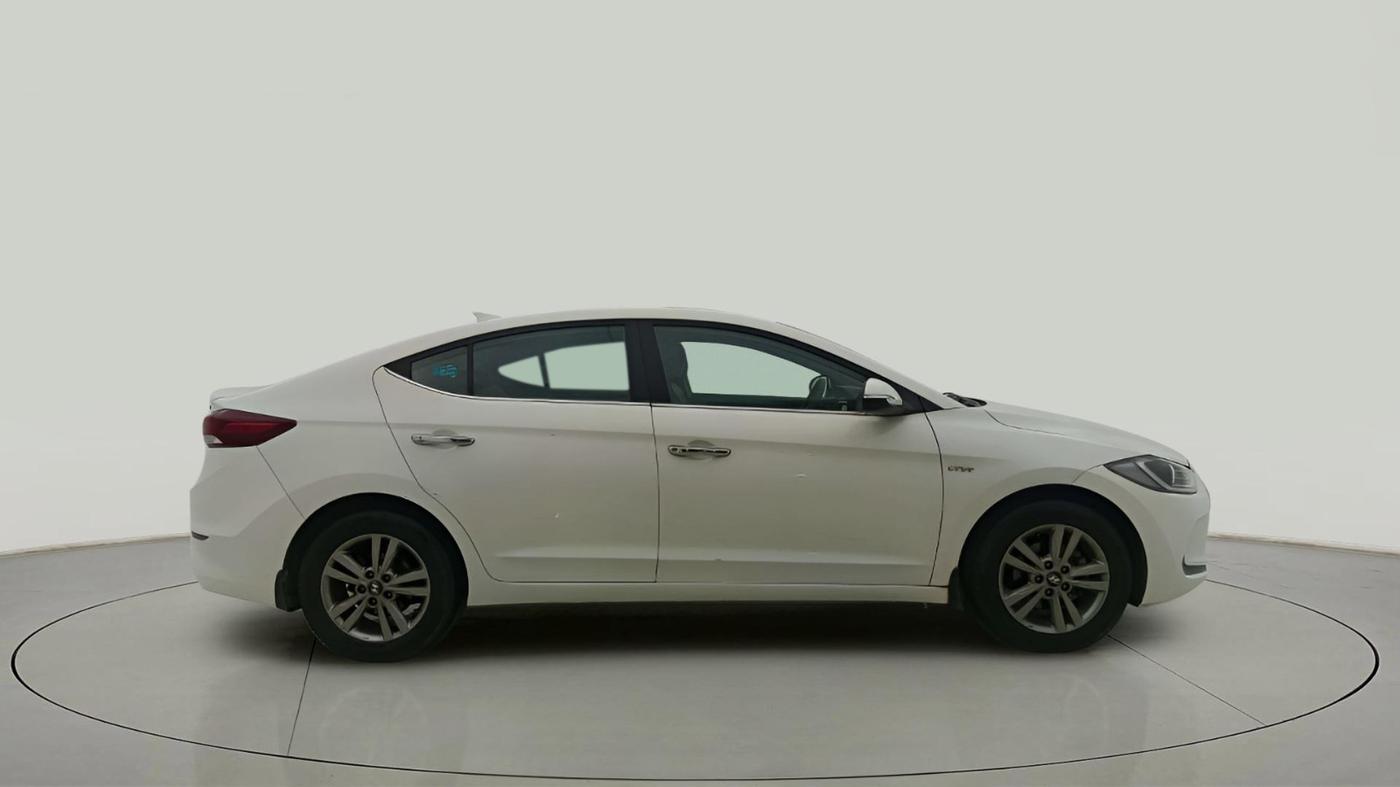 2017 Hyundai New Elantra 2.0 SX(O) AT PETROL, Petrol, Automatic, 32,056 km, Right Side View