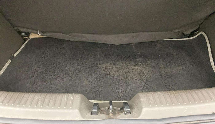 2012 Hyundai i10 MAGNA 1.2, Petrol, Manual, 74,145 km, Boot Inside