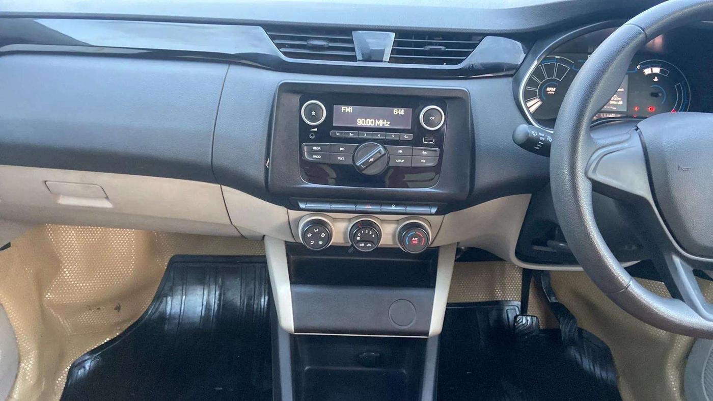 2020 Renault TRIBER RXL AMT, Petrol, Automatic, 39,736 km, Air Conditioner