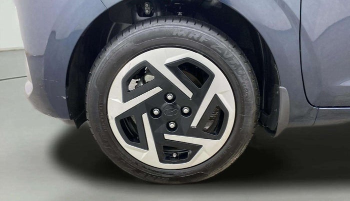 2023 Hyundai GRAND I10 NIOS SPORTZ AMT 1.2 KAPPA VTVT, Petrol, Automatic, 5,212 km, Left Front Wheel
